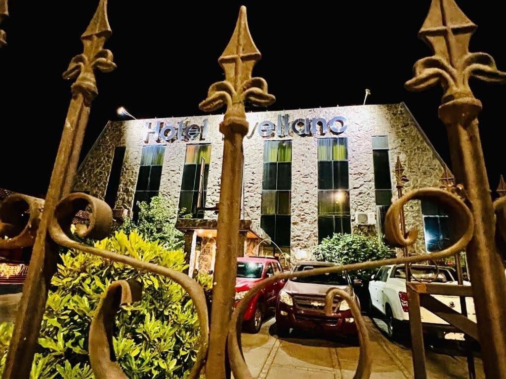 Hotel Avellano 3* Los Ángeles